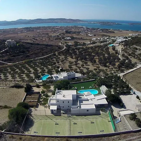 Stastra Wonderful In Paros. Blending Relaxation & Sophistication To Create The Ideal Place
