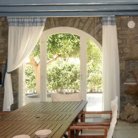Stastra Wonderful In Paros. Blending Relaxation & Sophistication To Create The Ideal Place Villa