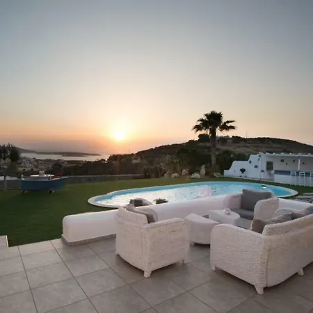 Stastra Wonderful In Paros. Blending Relaxation & Sophistication To Create The Ideal Place